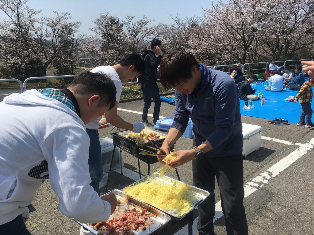 春の親睦会企画　花見